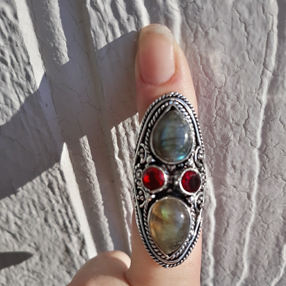 New Oversized Labradorite & Garnet 925 Silver Statement Ring. - Picture 5 of 9